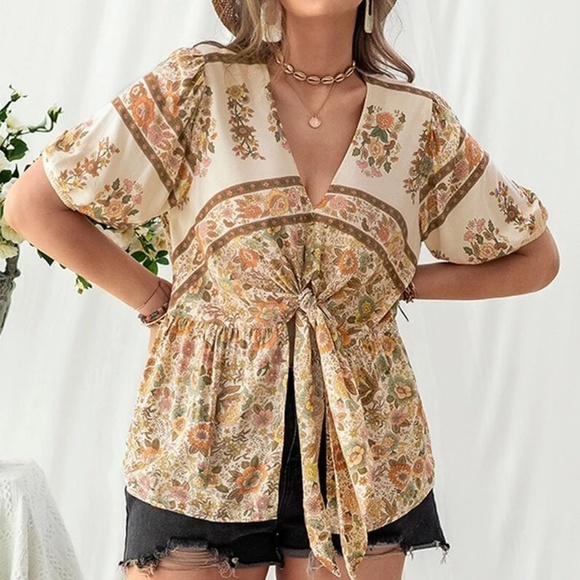 Boho Floral Print Front Tie Blouse - Picture 3 of 5